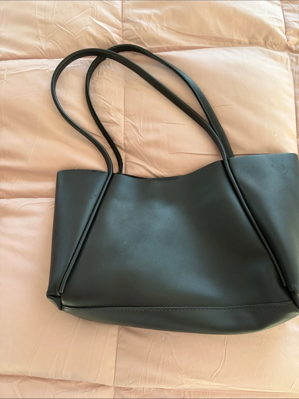 Portland Leather black Leather Tote